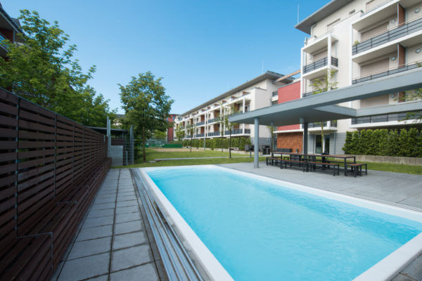 Pool des Student Living Campus (SLC) in Garching